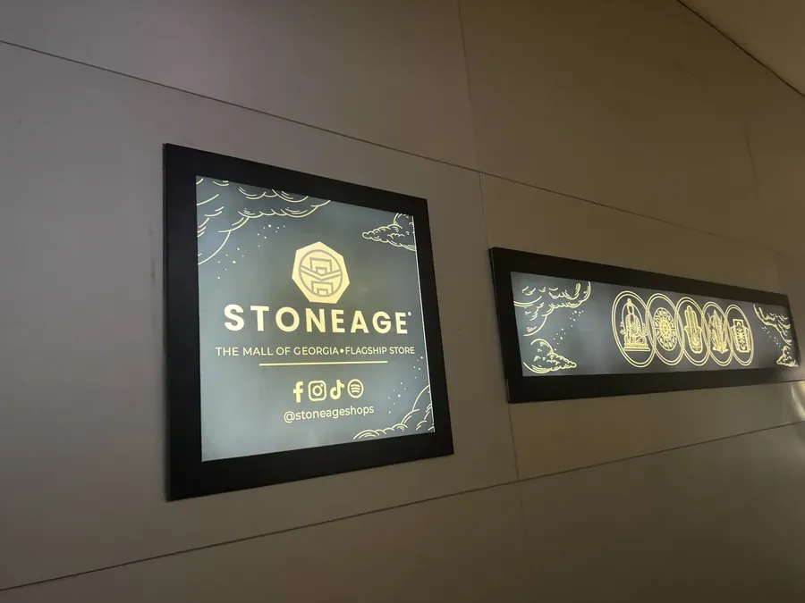 Warm or cool &mdash; Lighted Signs