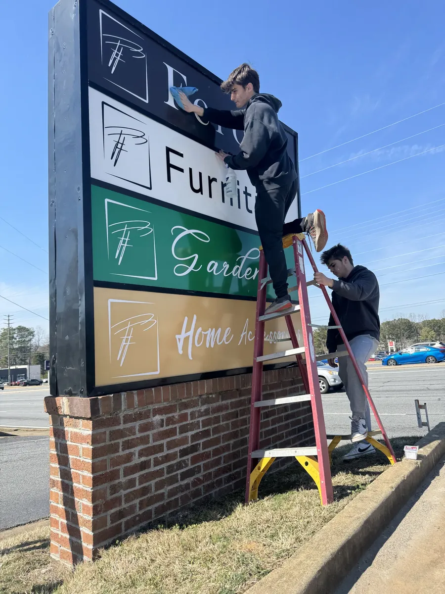 Address and wayfinding &mdash; Monument & Pylon Signs